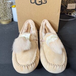 UGG Tan Suede Moccasin Slippers with Fur Pom-Poms sz 11 NWT!